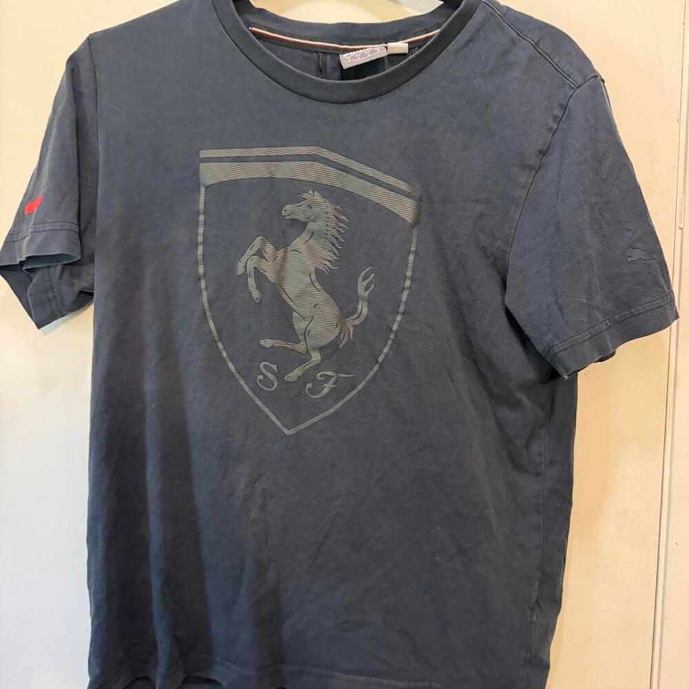 Puma Men's Black and Grey T-shirt